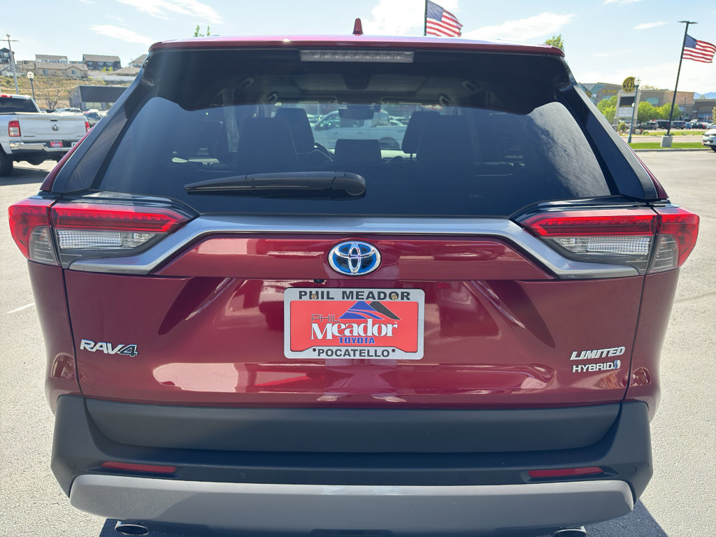 Used 2022 Toyota RAV4 Limited AWD/4WD image 3