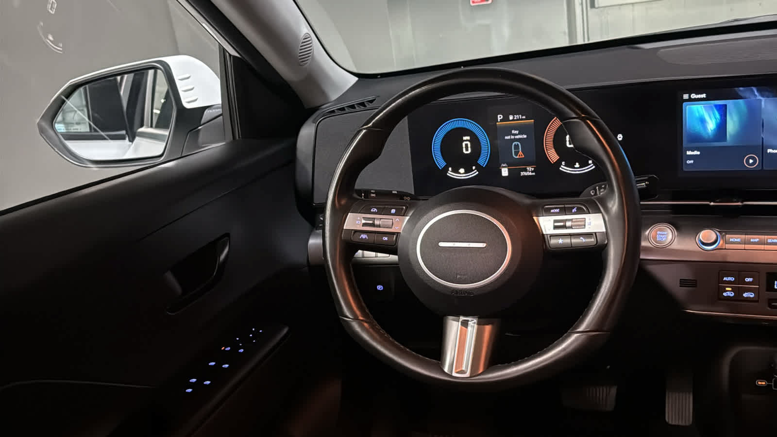 Used 2024 Hyundai Kona SEL AWD/4WD image 22