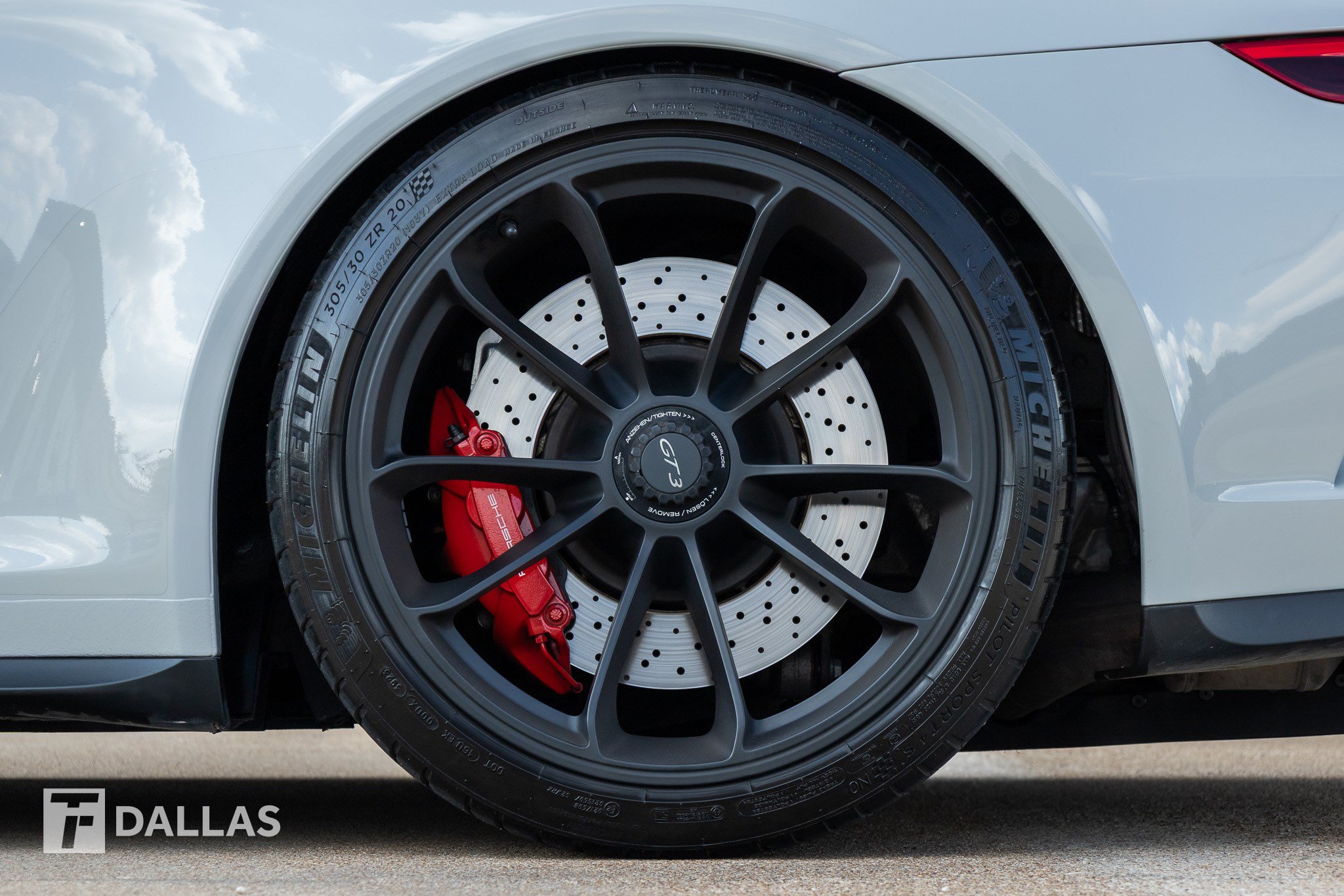 Used 2018 Porsche 911 GT3 RWD image 9