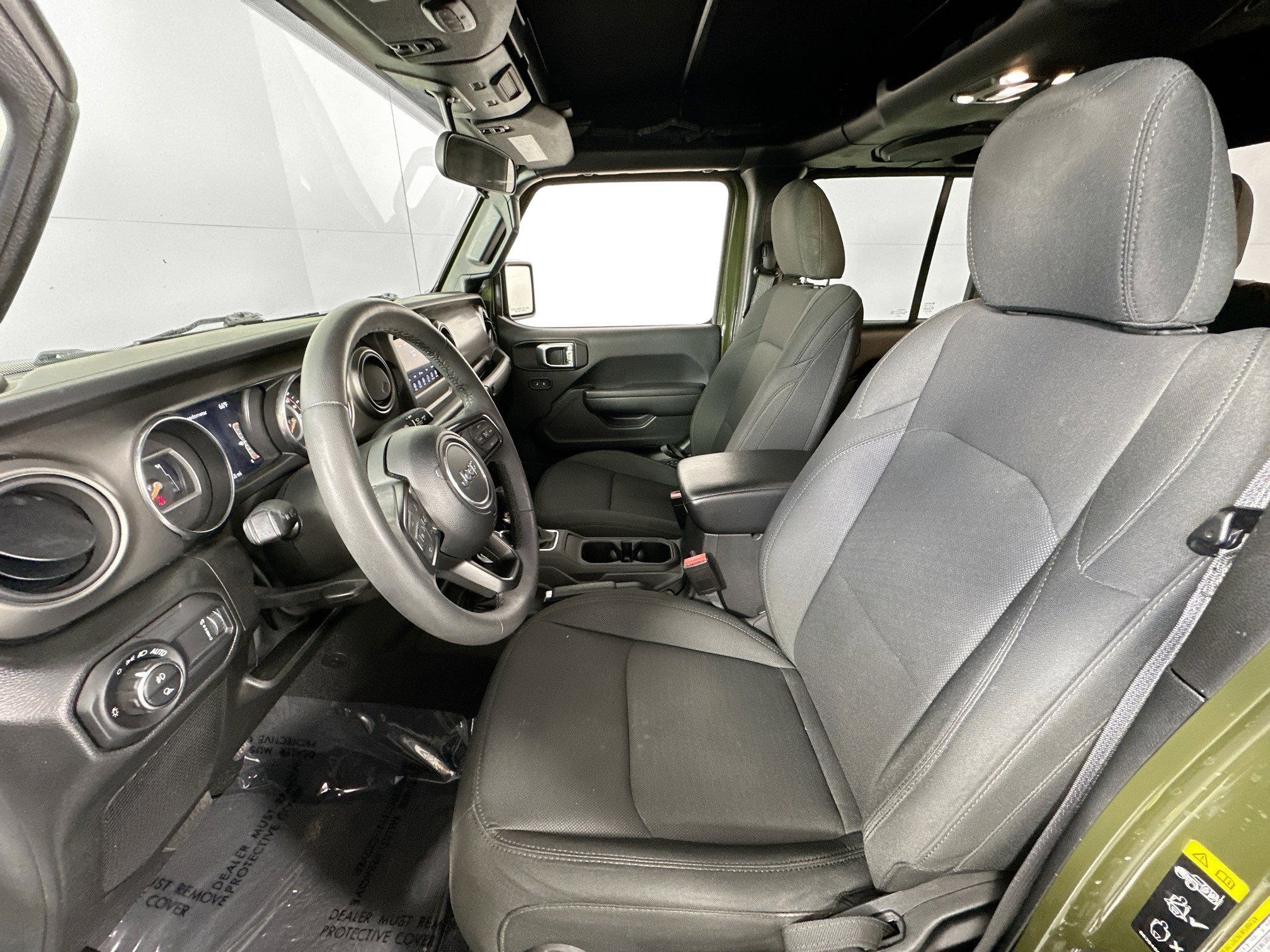 Used 2023 Jeep Gladiator Sport AWD/4WD image 19