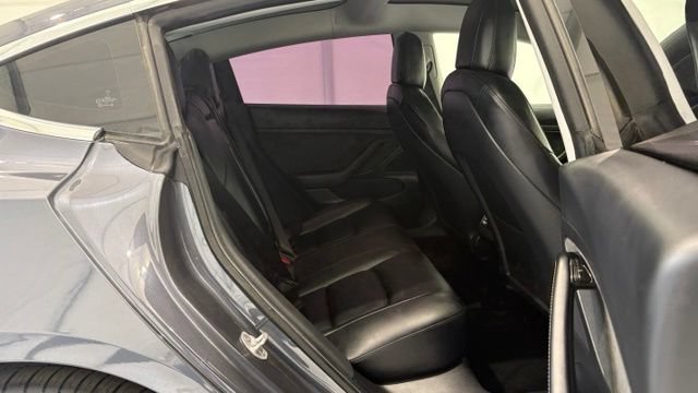 Used 2020 Tesla Model 3 Standard Range Plus RWD image 23