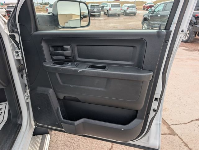 Used 2015 RAM 3500 Tradesman image 37