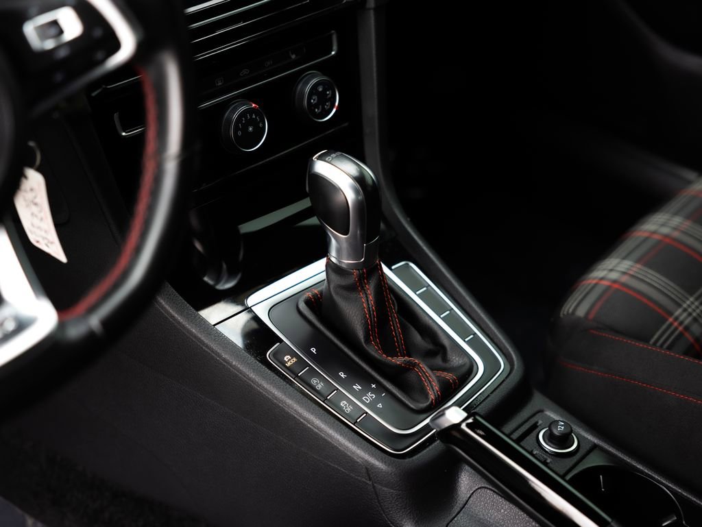 Used 2019 Volkswagen GTI S image 22
