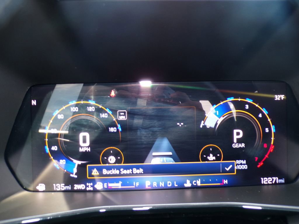 Used 2024 Chevrolet Colorado ZR2 w/ Technology Package AWD/4WD image 24
