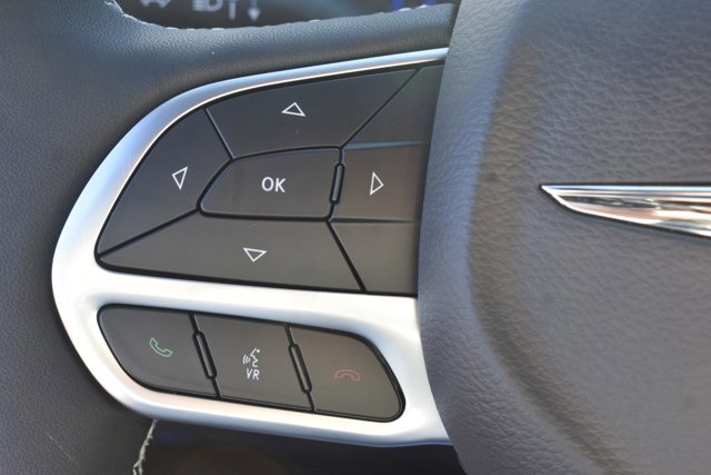 New 2026 Chrysler Pacifica Select image 22