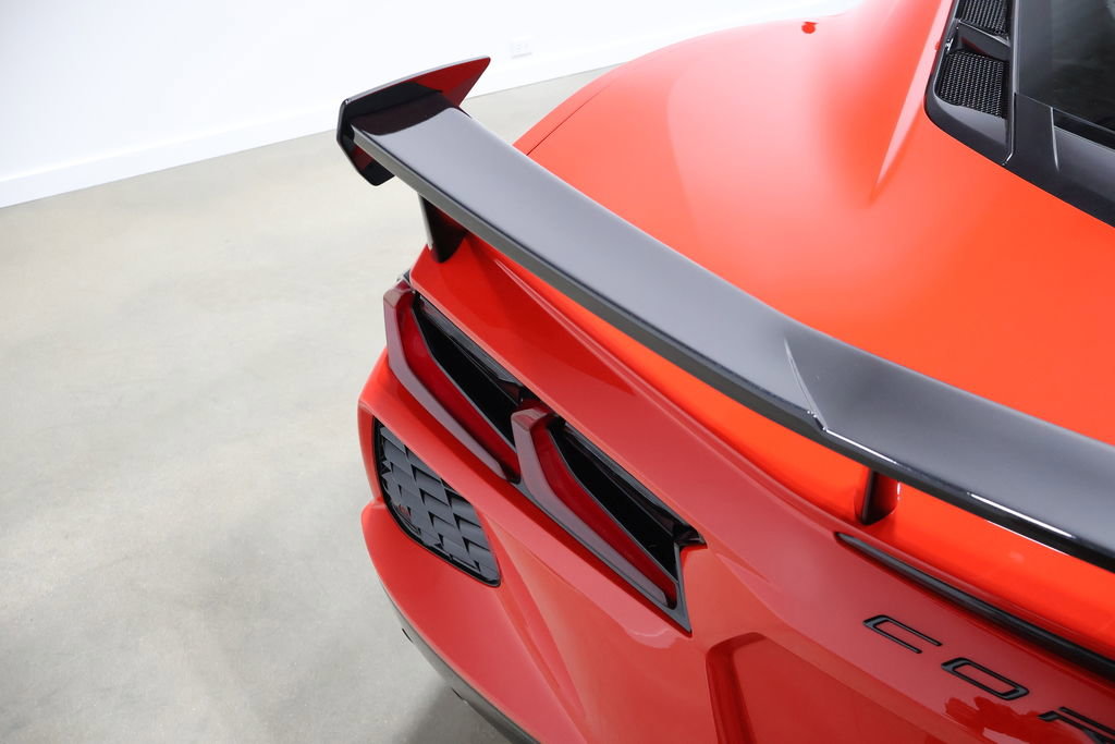 Used 2020 Chevrolet Corvette Stingray Premium Cpe w/ 3LT Preferred Equipment Group image 82