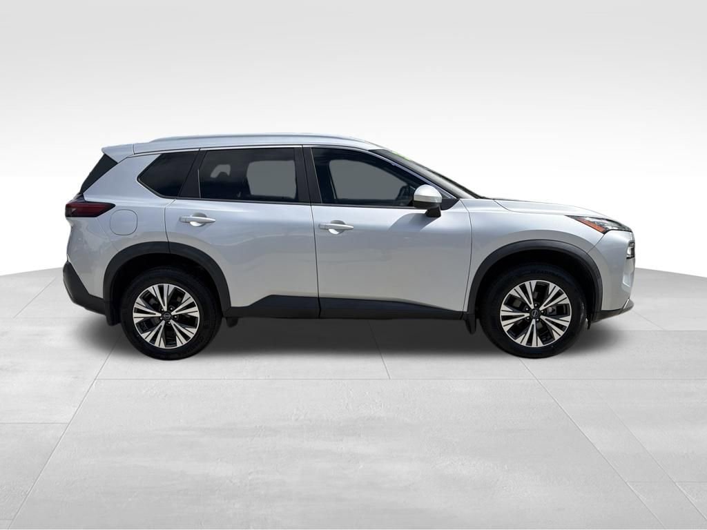 Used 2023 Nissan Rogue SV w/ SV Premium B Package image 9