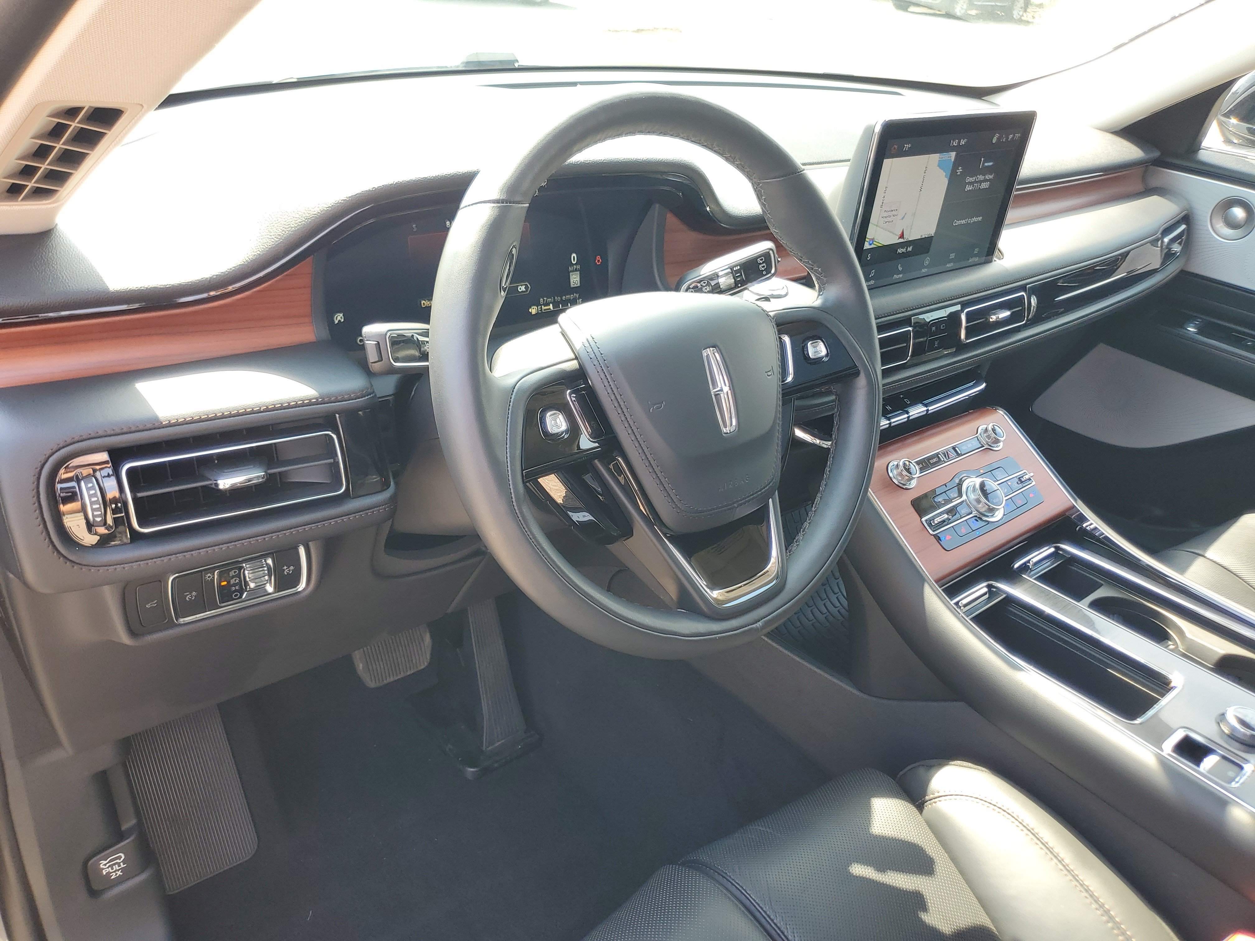 Certified 2024 Lincoln Aviator Reserve w/ Equipment Group 201A AWD/4WD image 13