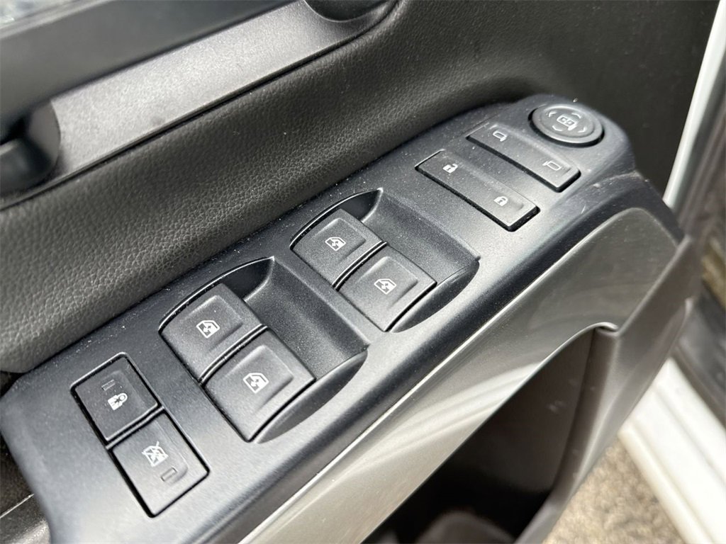 Used 2017 Chevrolet Silverado 1500 LT w/ All Star Edition image 13