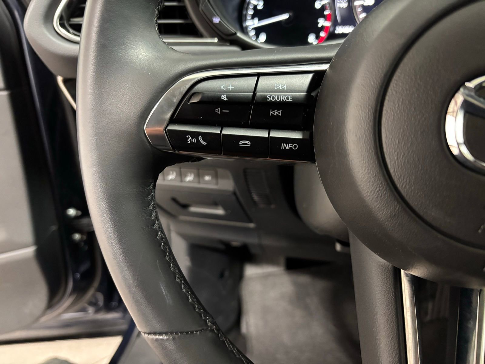 Certified 2025 MAZDA CX-30 AWD 2.5 S w/ Preferred Package image 21