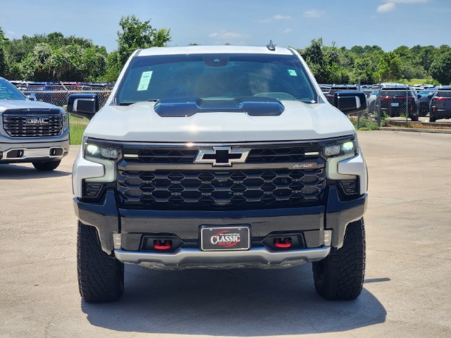 Used 2022 Chevrolet Silverado 1500 ZR2 AWD/4WD image 2