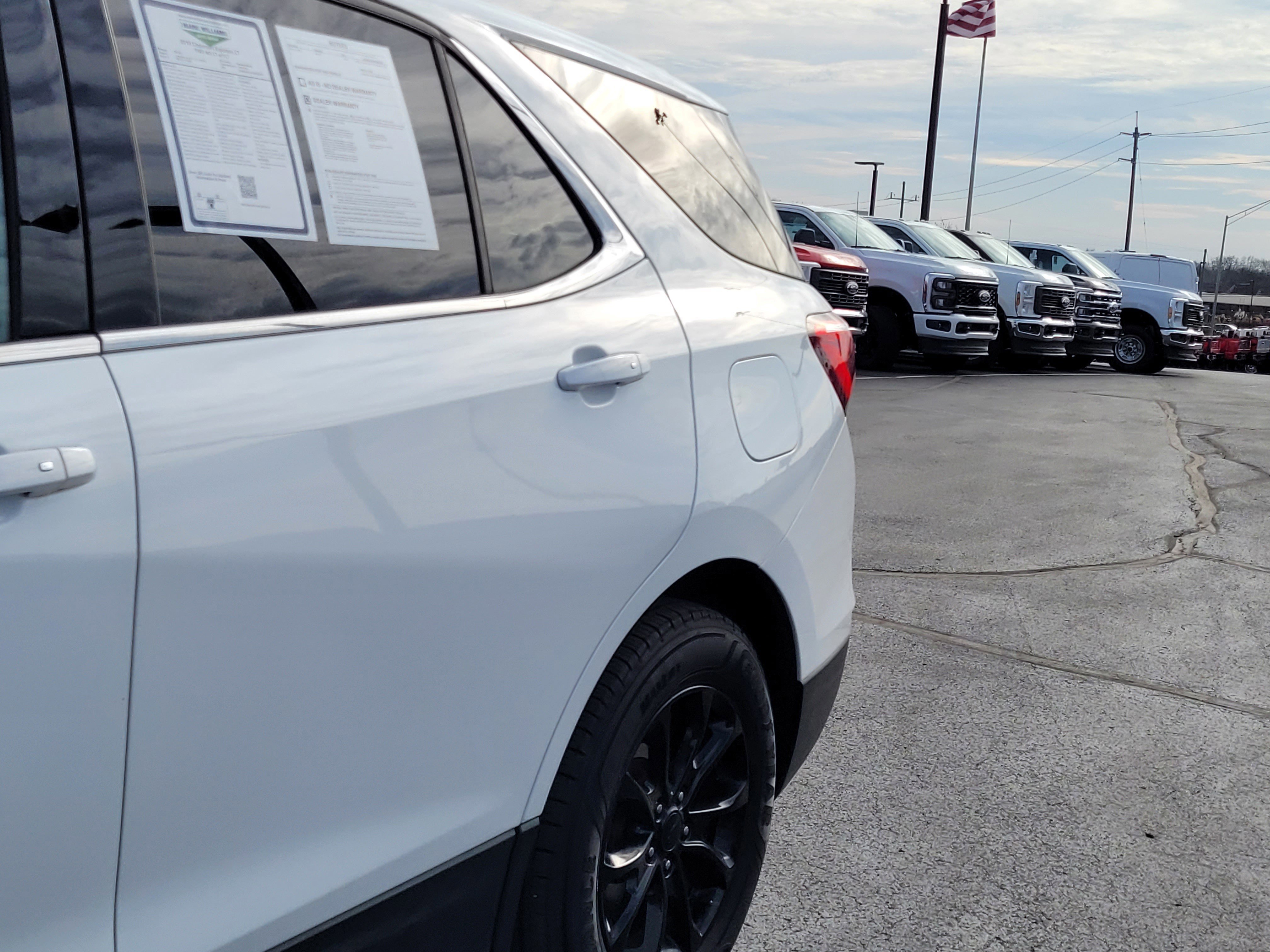 Used 2019 Chevrolet Equinox LT image 10