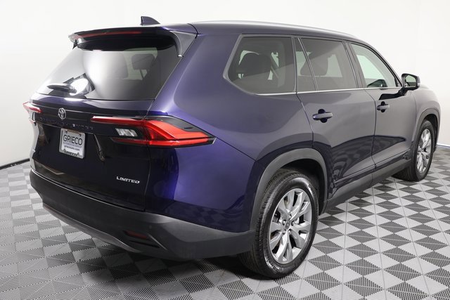 Used 2024 Toyota Grand Highlander Limited image 8