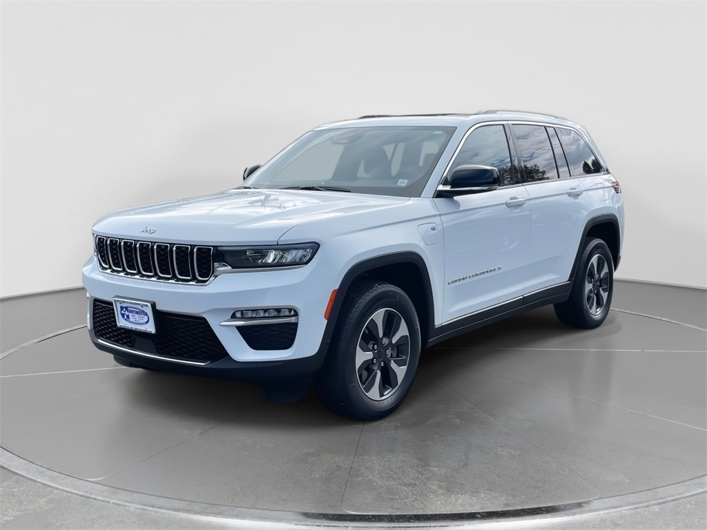 Used 2022 Jeep Grand Cherokee Limited 4xe image 3