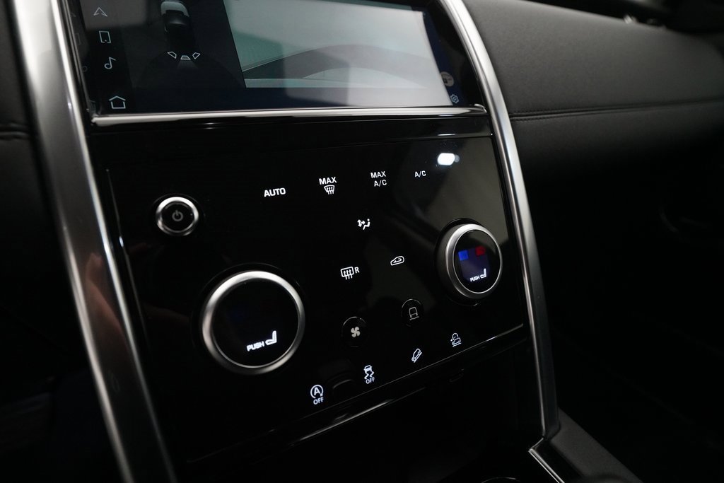Used 2022 Land Rover Discovery Sport S image 21