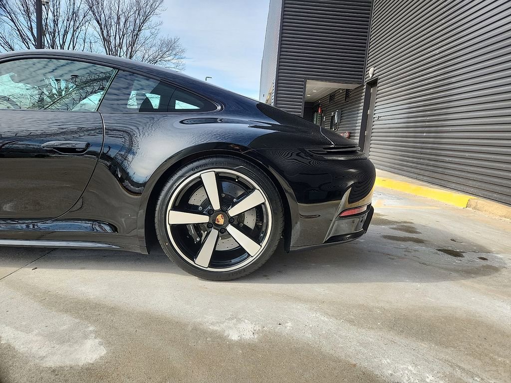 New 2026 Porsche 911 Carrera 4S image 7