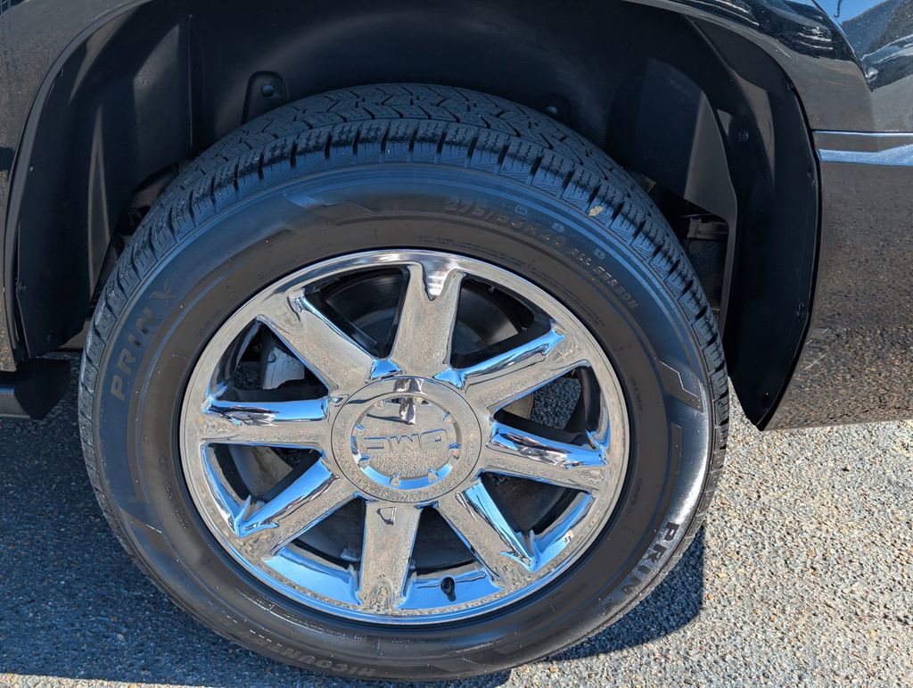 Used 2014 GMC Yukon Denali image 29