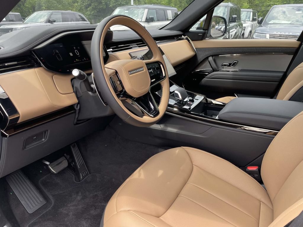 New 2026 Land Rover Range Rover Sport Dynamic SE AWD/4WD image 13