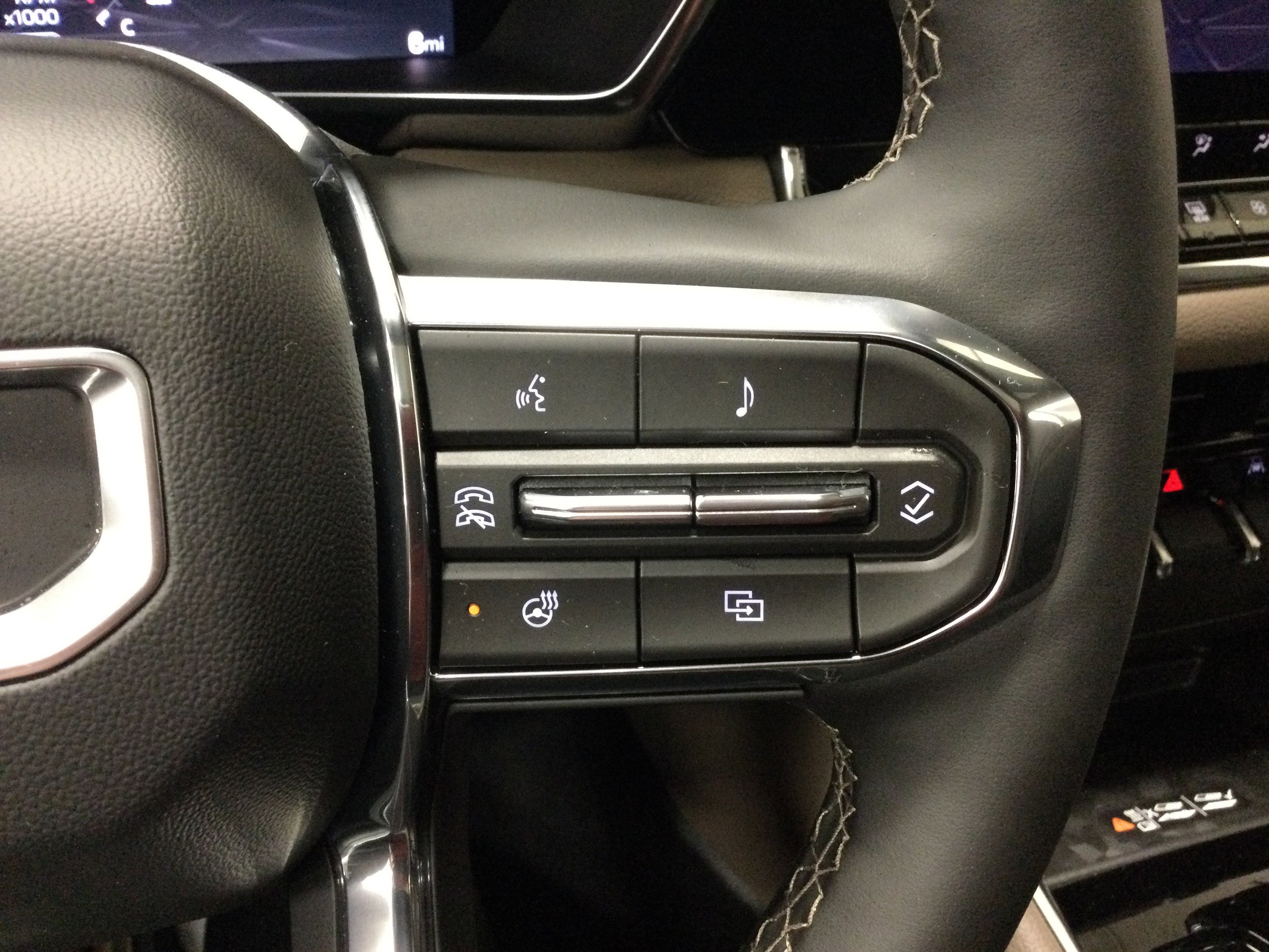 New 2026 GMC Canyon Denali image 18