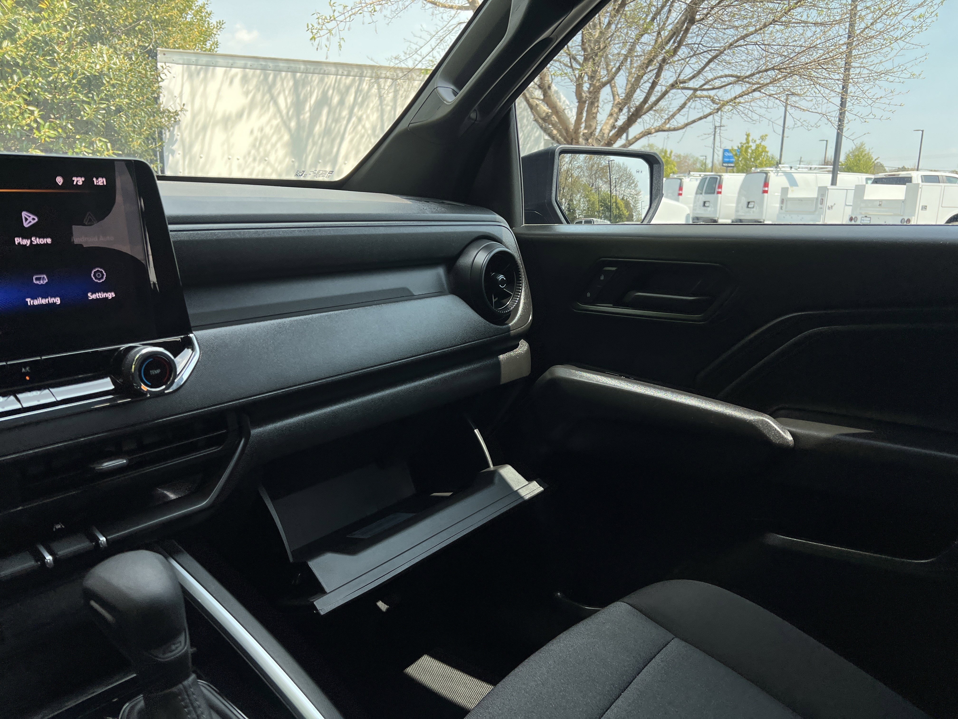 Used 2025 Chevrolet Colorado W/T w/ Advanced Trailering Package image 28