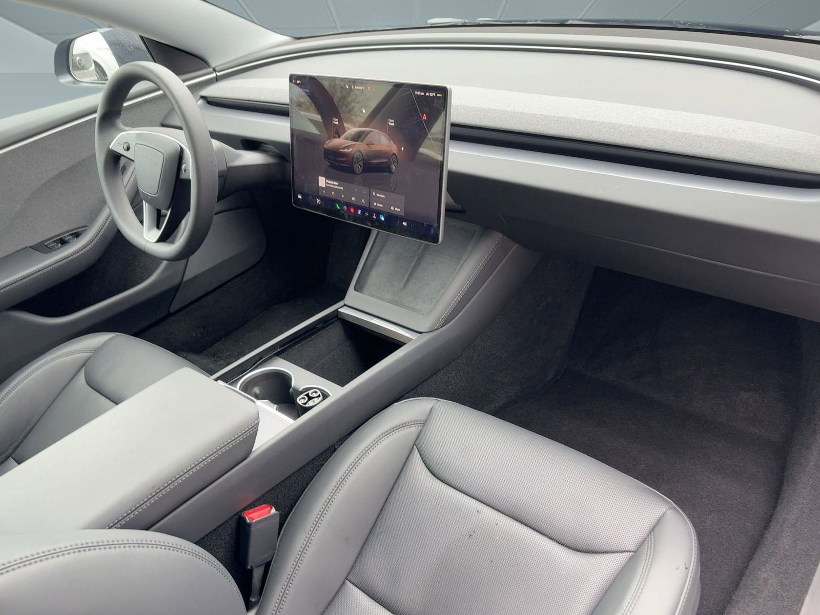 Used 2025 Tesla Model 3 Long Range image 30