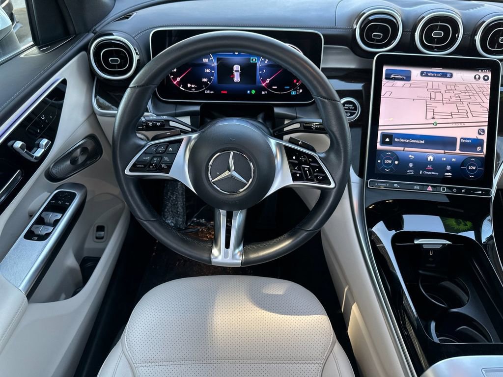 Used 2024 Mercedes-Benz GLC 300 image 13