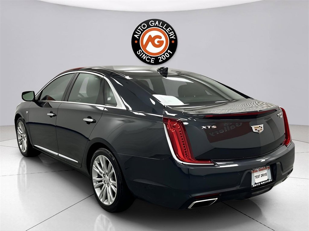 Used 2019 Cadillac XTS Luxury image 5