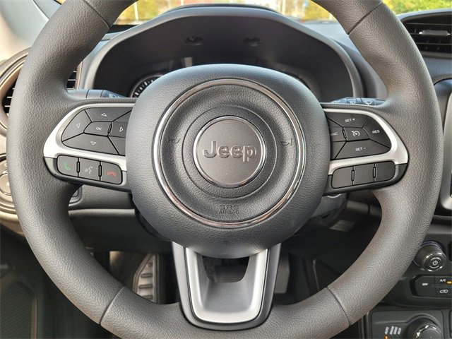 Used 2023 Jeep Renegade Latitude image 28