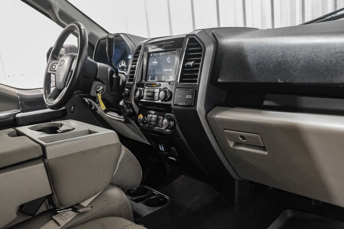 Used 2016 Ford F150 XLT w/ Equipment Group 302A Luxury RWD image 12