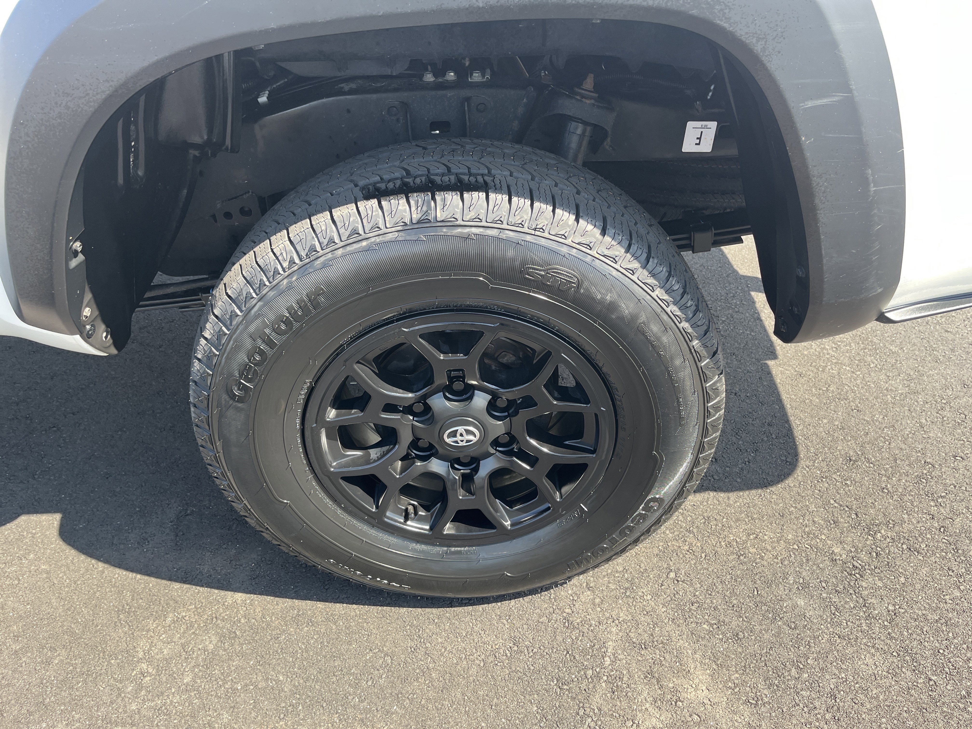 Certified 2023 Toyota Tacoma SR5 w/ SX Package AWD/4WD image 10