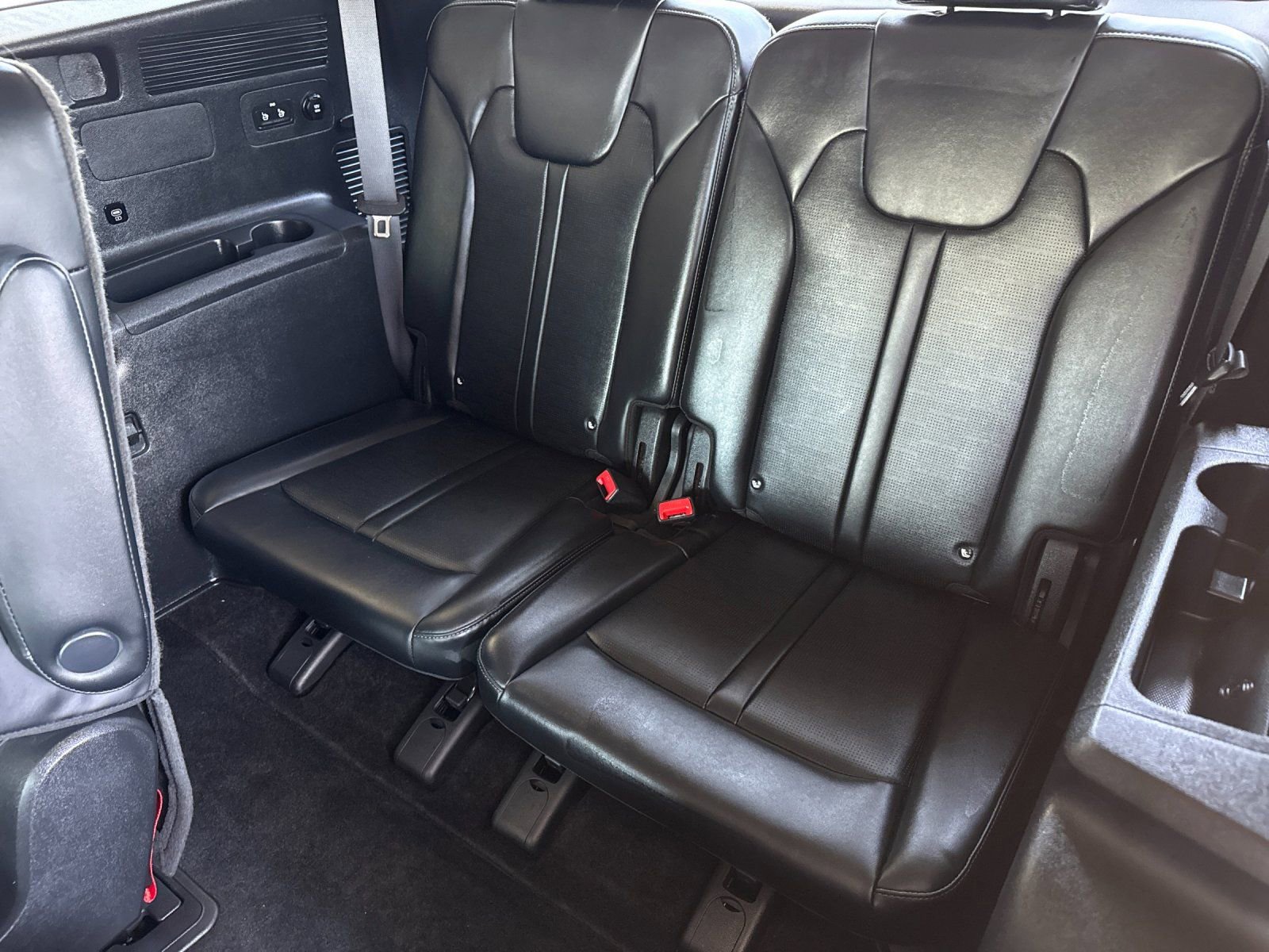 Used 2025 Kia Sorento EX AWD/4WD image 14