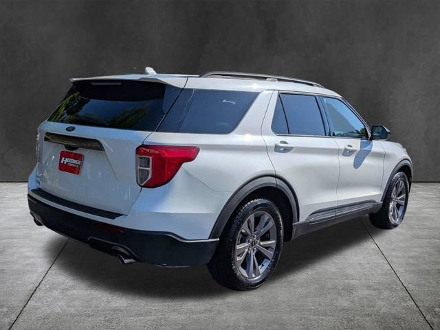 Used 2022 Ford Explorer XLT w/ Equipment Group 202A RWD image 4