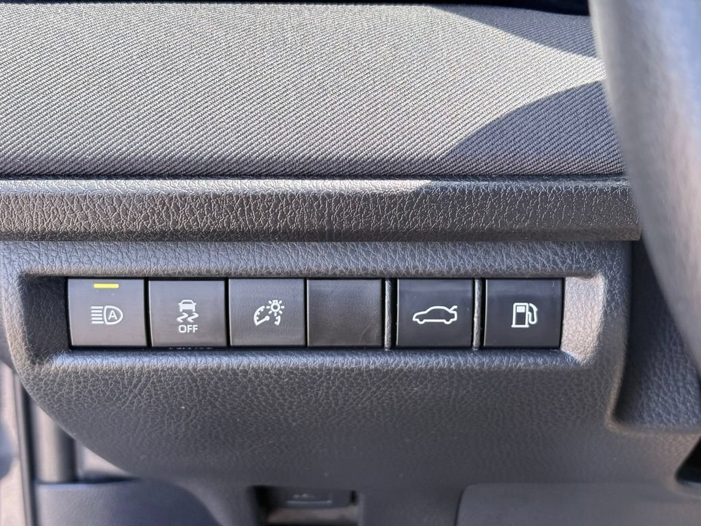 Used 2025 Toyota Camry LE FWD image 25