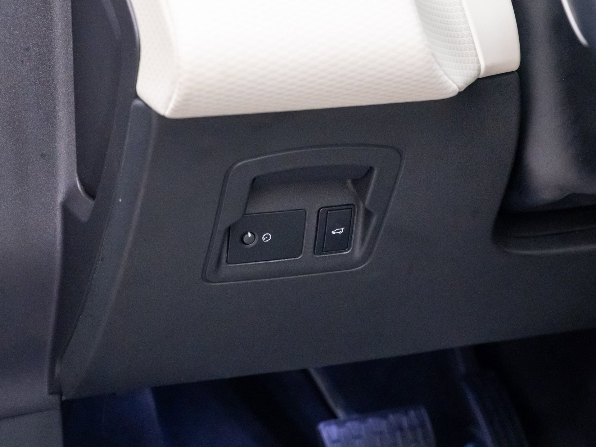 Used 2021 Land Rover Range Rover Velar S image 20