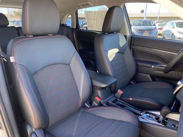 New 2026 Mitsubishi Outlander Sport SE image 9