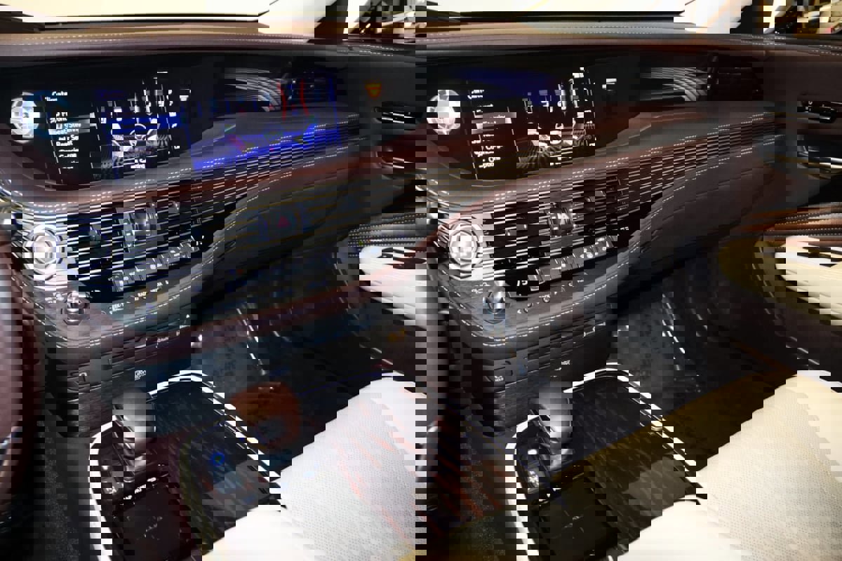 Used 2019 Lexus LS 500 AWD image 51