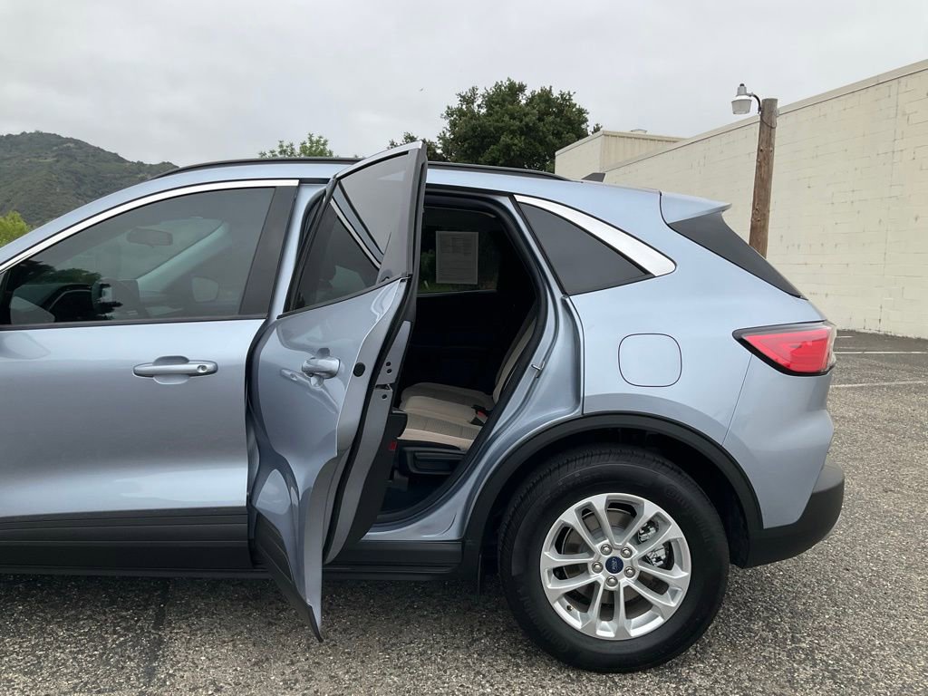 Certified 2022 Ford Escape SE FWD image 47