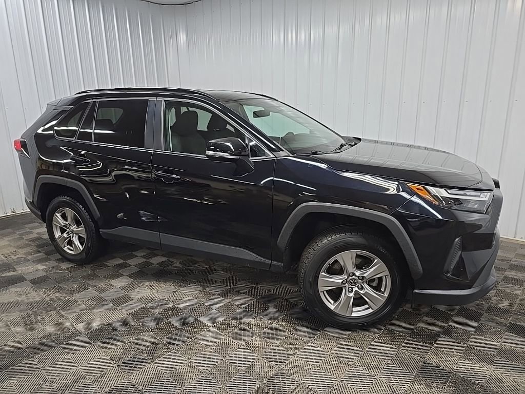 Used 2023 Toyota RAV4 XLE image 1
