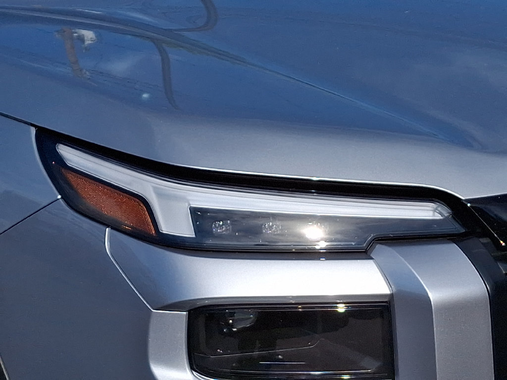 Used 2026 Subaru Outback Premium AWD/4WD image 9