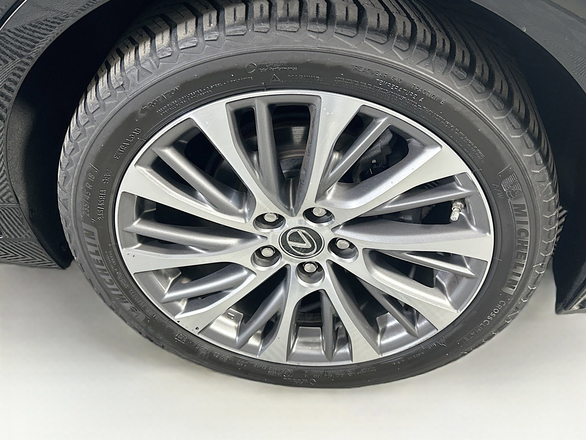 Used 2019 Lexus ES 350 w/ Premium Package FWD image 11