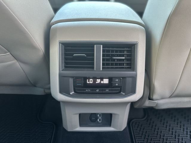 Used 2019 Volkswagen Atlas SE w/ Panoramic Sunroof Package FWD image 24