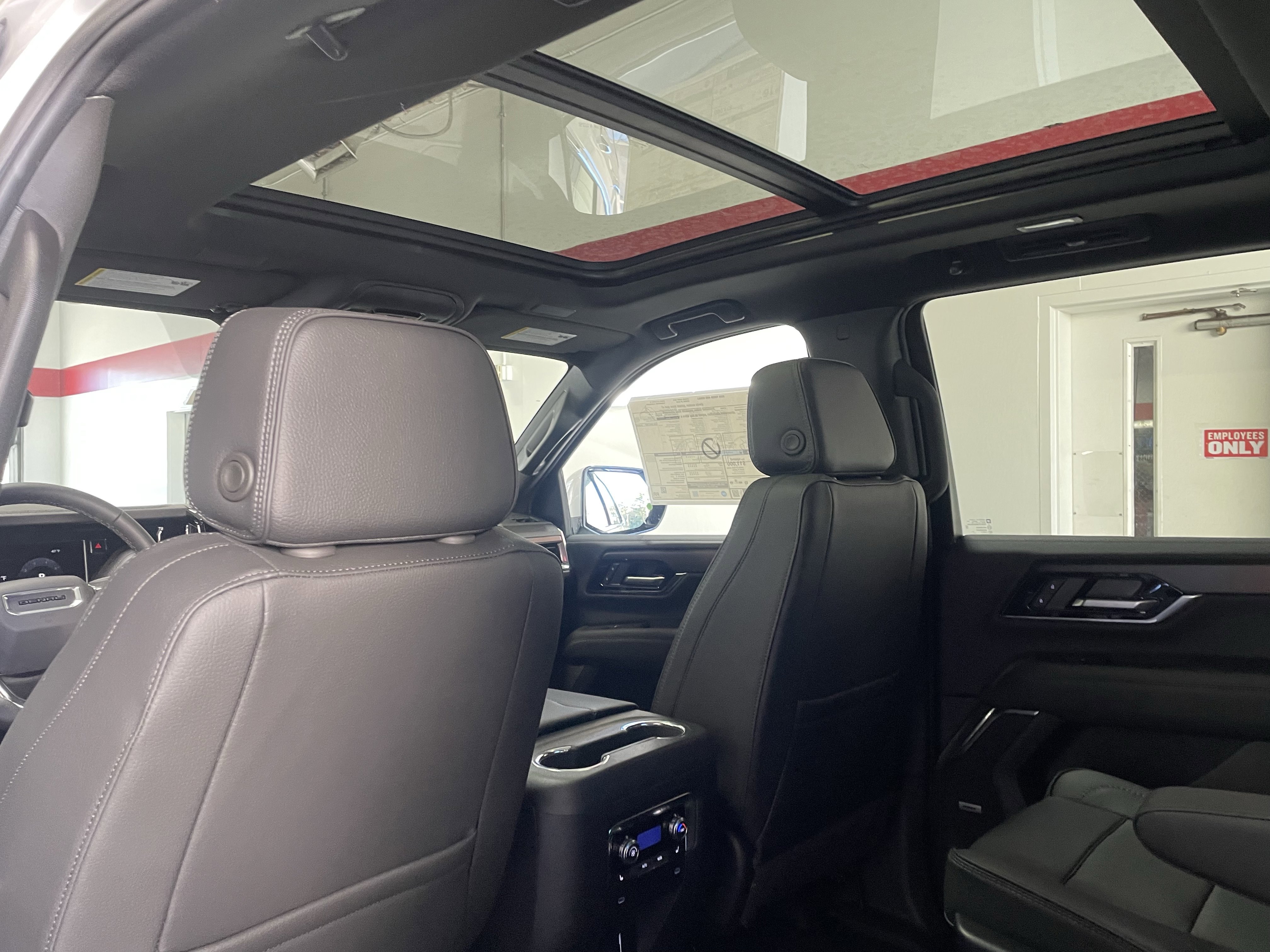 New 2026 GMC Yukon Denali w/ Sun & Power Step Package image 14