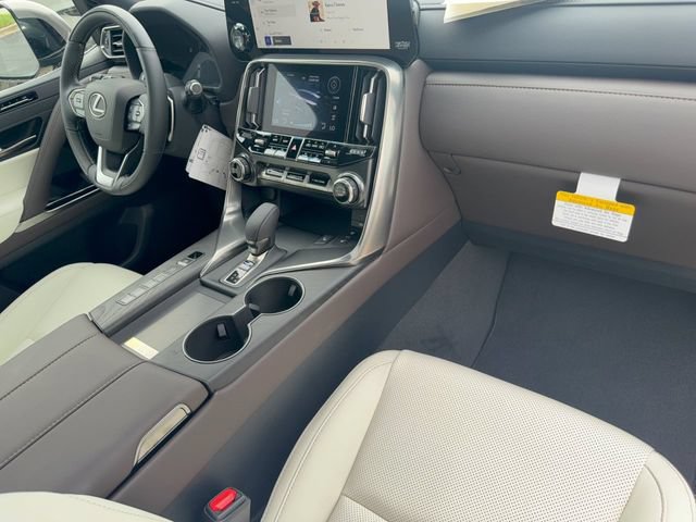 New 2026 Lexus LX 700h Luxury w/ Accessory Package (Z1) AWD/4WD image 32