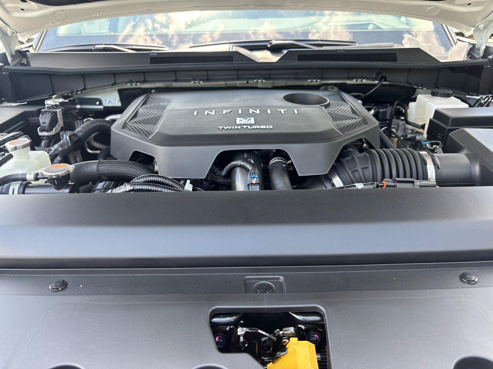 New 2027 INFINITI QX80 Luxe AWD/4WD image 9