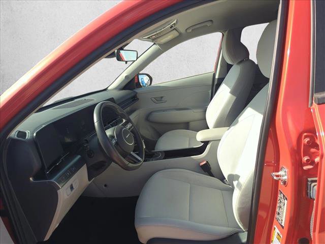 Used 2025 Hyundai Kona SEL image 14