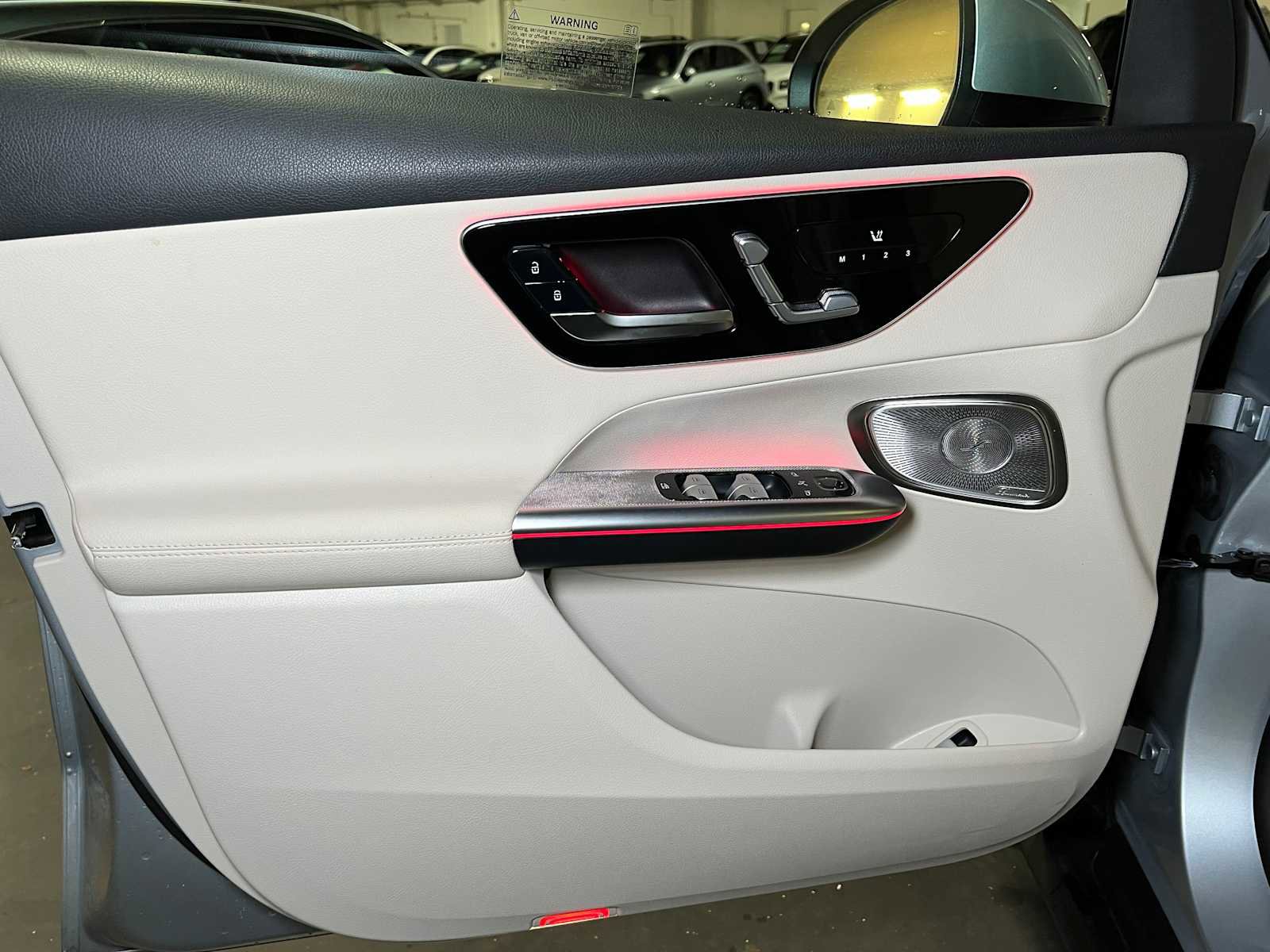 Used 2025 Mercedes-Benz GLC 300 4MATIC image 20