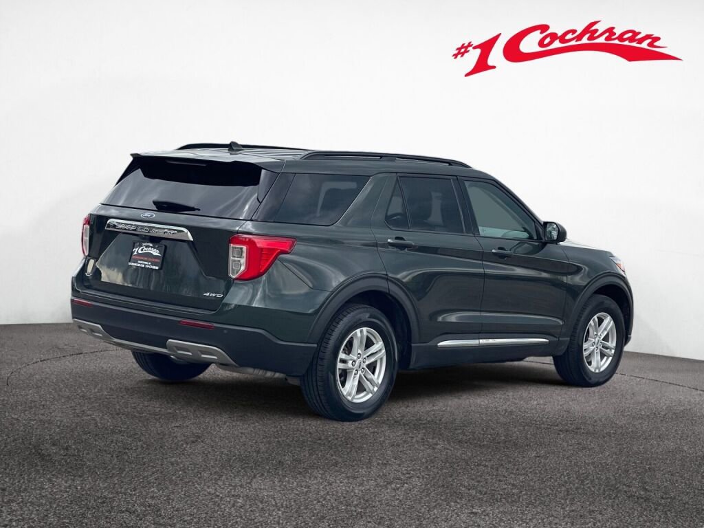 Used 2023 Ford Explorer XLT w/ Equipment Group 202A AWD/4WD image 29
