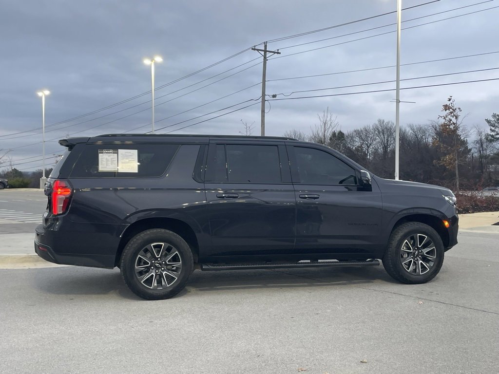 Used 2023 Chevrolet Suburban Z71 w/ Luxury Package image 9