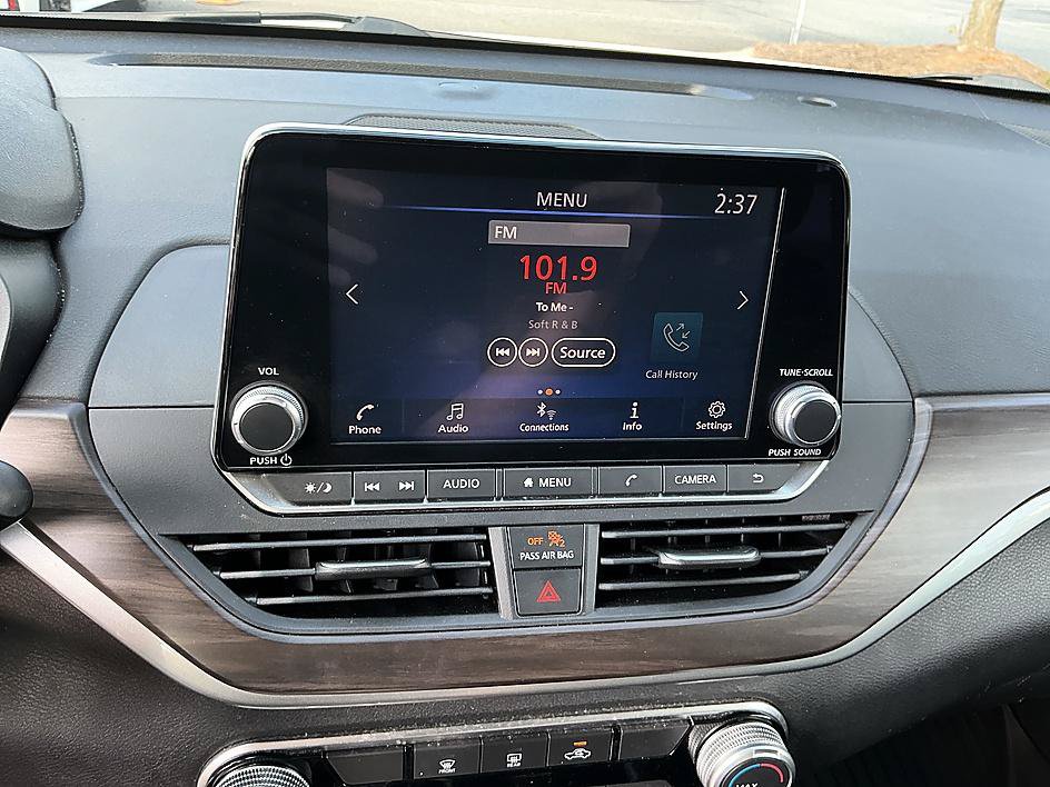 Certified 2024 Nissan Altima 2.5 SV FWD image 17