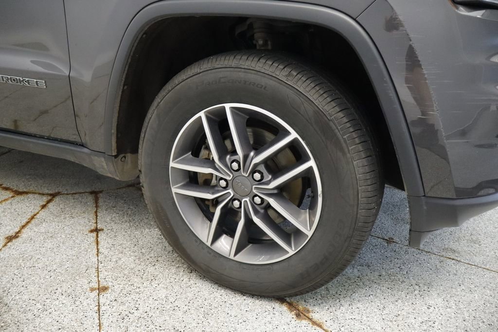 Used 2020 Jeep Grand Cherokee Limited w/ Trailer Tow Group IV AWD/4WD image 16